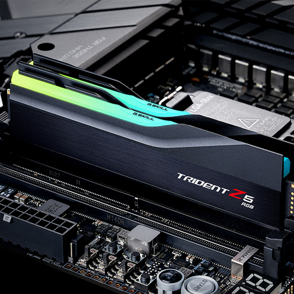 GSKILL 32GB (2x16GB) Trident Z5 RGB 6400Mhz CL32 DDR5 1.4V Siyah Dual Kit Ram