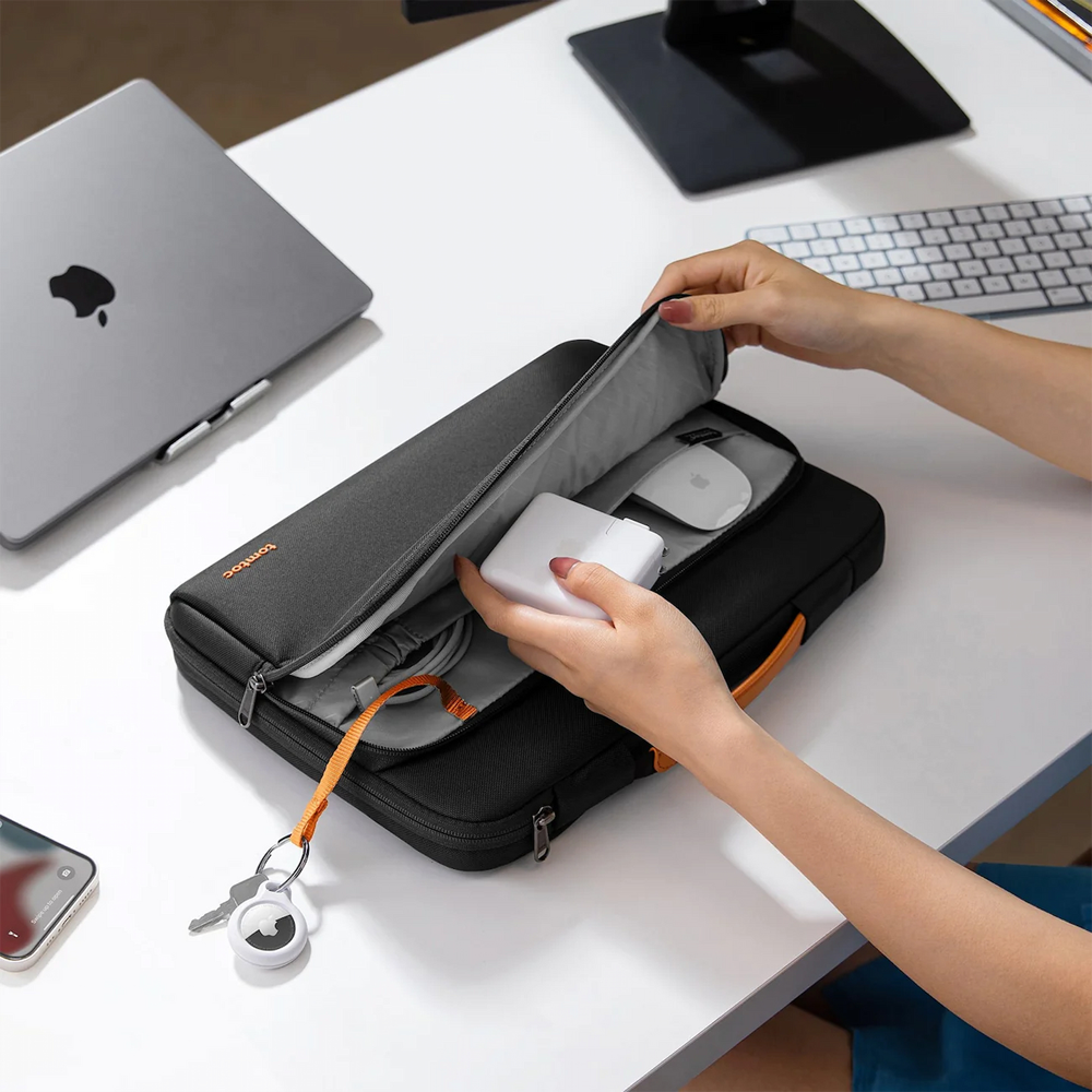 Tomtoc Defender A14 15.6" Siyah Notebook Çantası