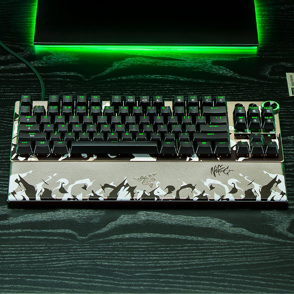 Razer Huntsman V3 Pro Analog Optical Switch 8000Hz RGB Niko Edition Kablolu Gaming Klavye